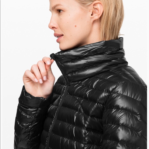 ⭐️HOST PICK⭐️ Lululemon Pack It Down Jacket - black - Picture 5 of 8